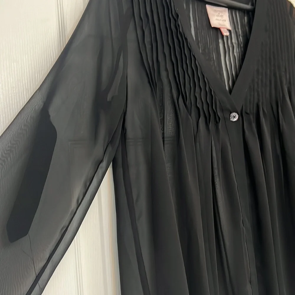 NWOT Romeo & Juliet Couture sheer blouse - Picture 4 of 12
